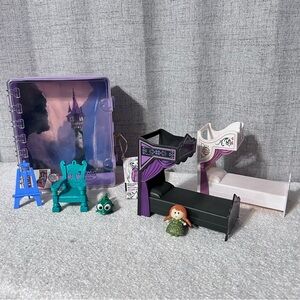 Disney Animator Replacement Case and Accessories